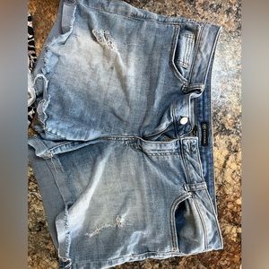 Versona jean shorts